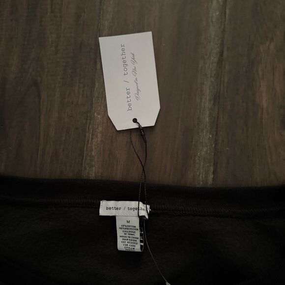 Better Together Black Sunday Club Off the Shoulder Cropped Sweatshirt M NWT - Picture 3 of 4